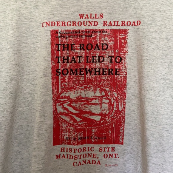 Vintage Underground Railroad Book T-shirt - Picture 2 of 5